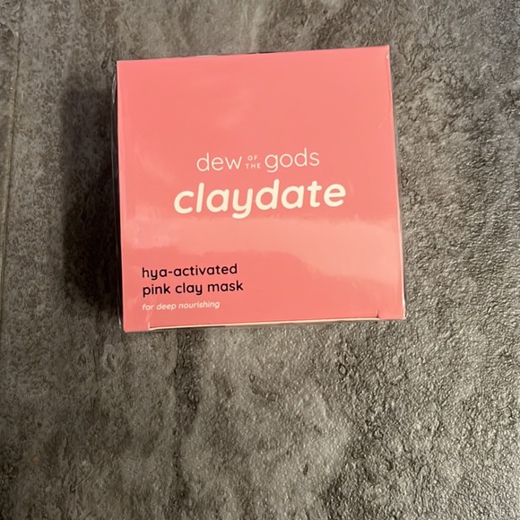 DEW OF THE GODS Claydate Healing Face Mask - Picture 3 of 7